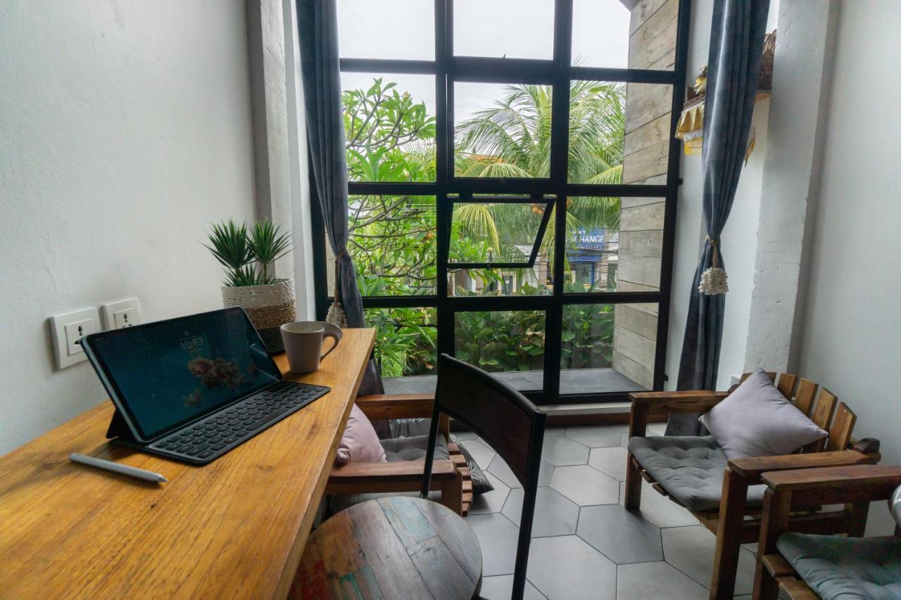 Interconnection Hostel Kuta Lombok Exterior foto